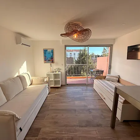 Le Petit Bleu - Boulouris *